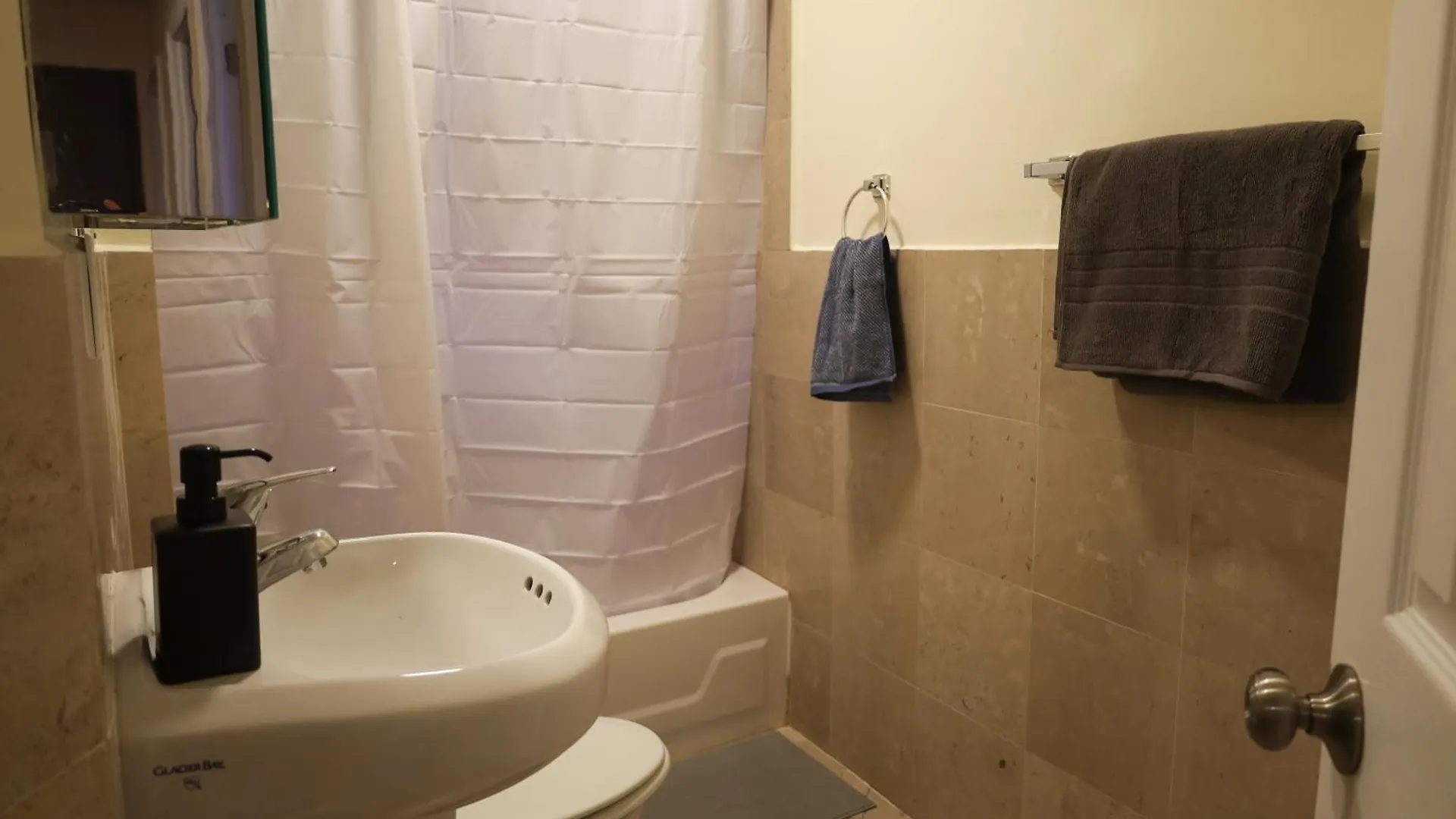 Family Friendly 4Br 2Ba In Prime Nyc Location Apartment New York