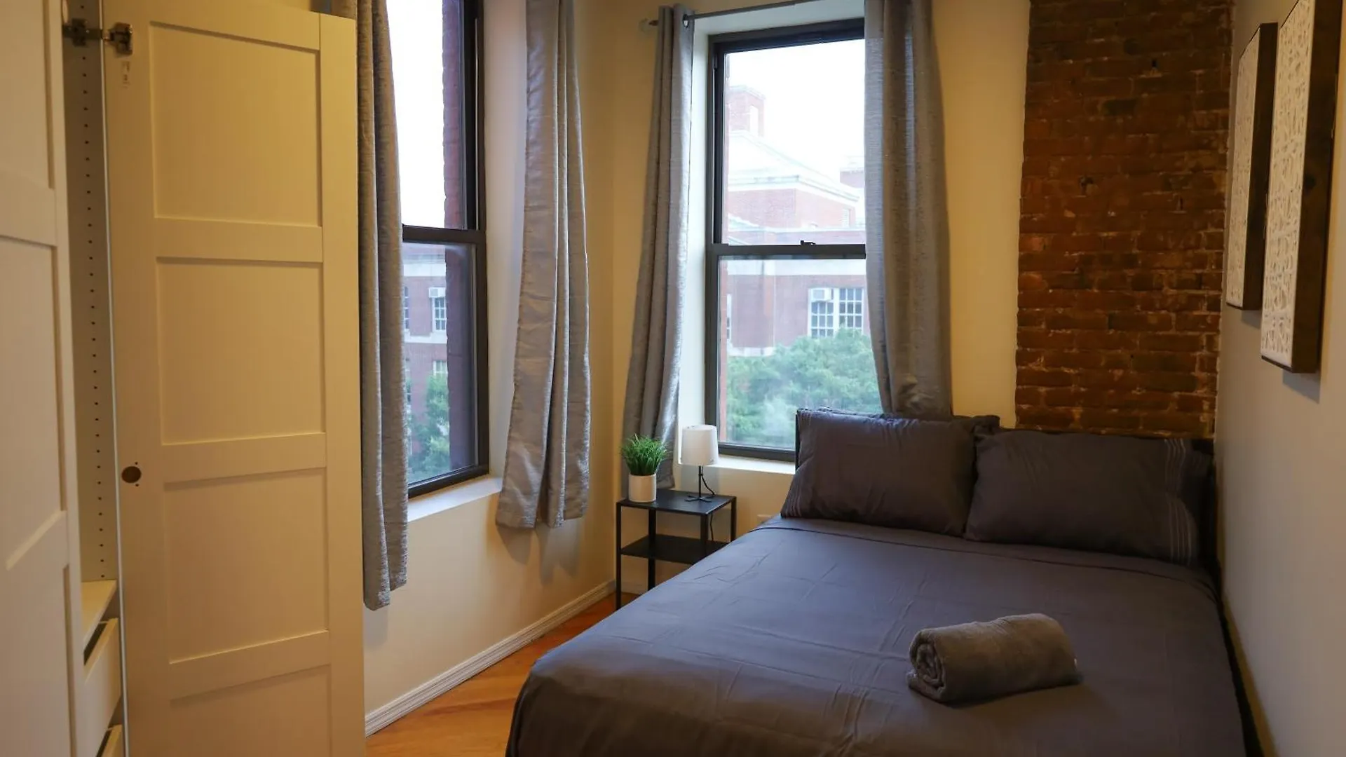 Family Friendly 4Br 2Ba In Prime Nyc Location Apartment New York 0*,